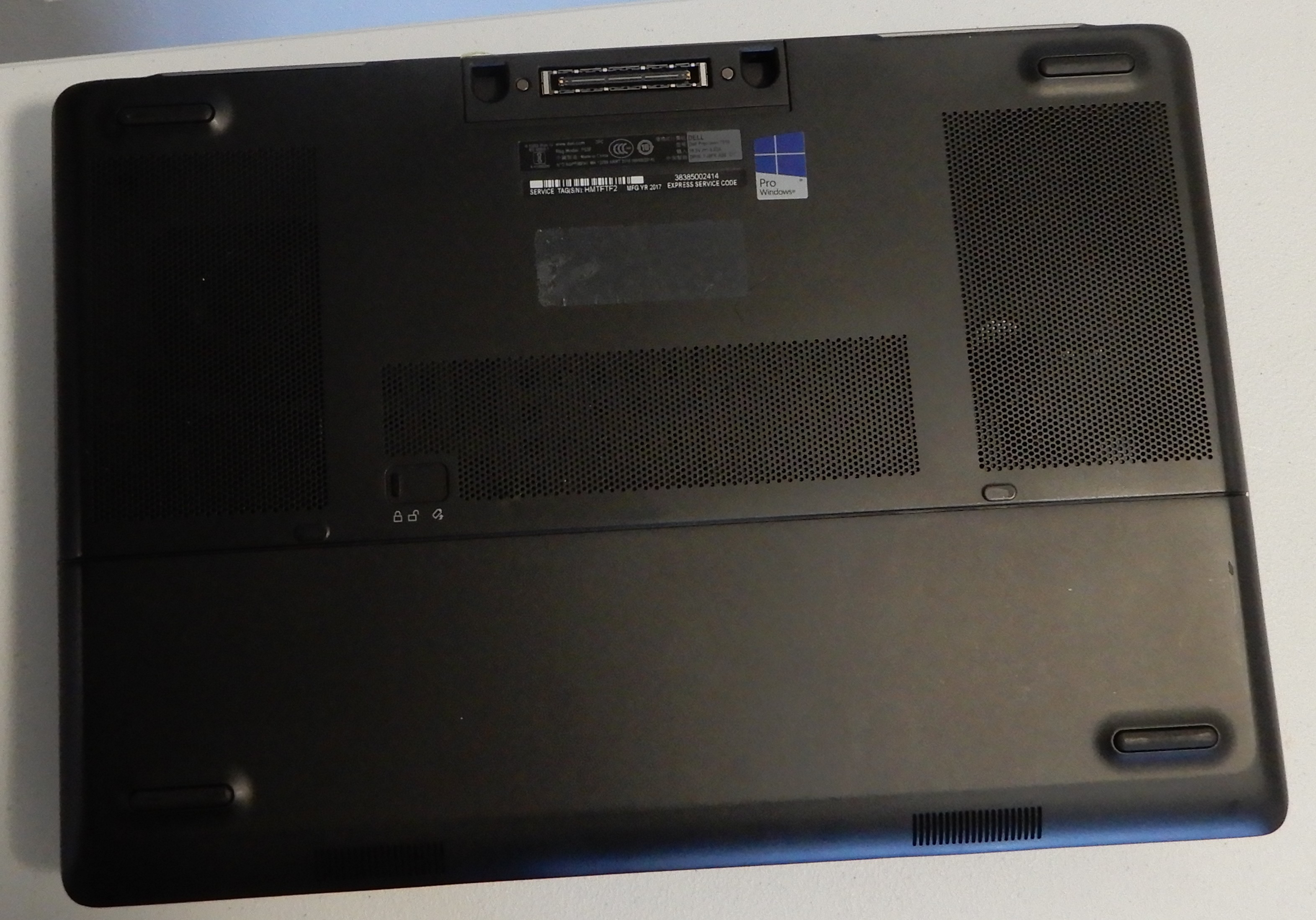 Image 6 de Dell Precision 7510-Xeon E3-1545M v5 2.9 GHz, 32 GB RAM, 1 TB SSD|NVIDIA & Iris Pro|Win. 11 Pro