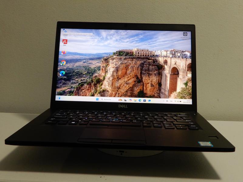 Image 4 de Dell Latitude 7490 Laptop pro 14", I7-8è géné., 16GB RAM, SSD 1 TB, webcam, Bluetooth, Windows 11 Pro